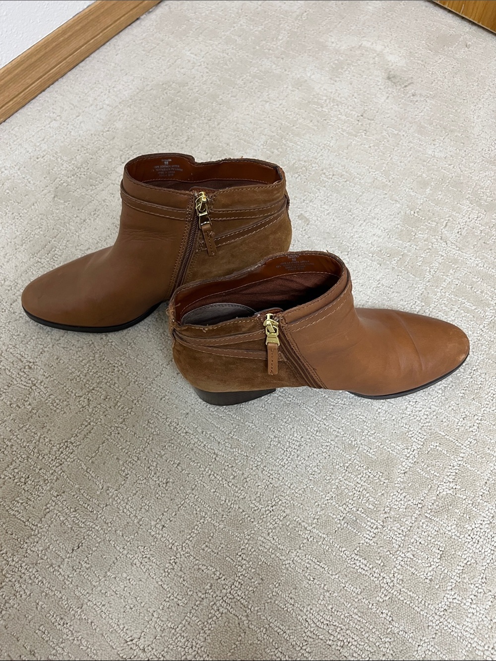 Ralph Lauren Brown Leather Ankle Booties with Side Zipper women’s size 9B - Picture 2 of 5